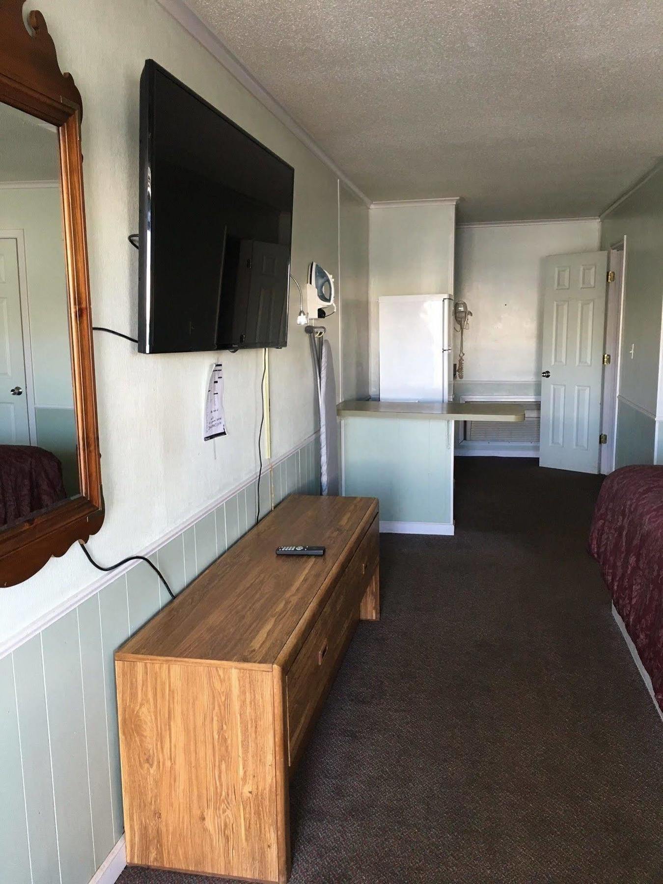 Aristocrat Motor Inn Bolivar エクステリア 写真