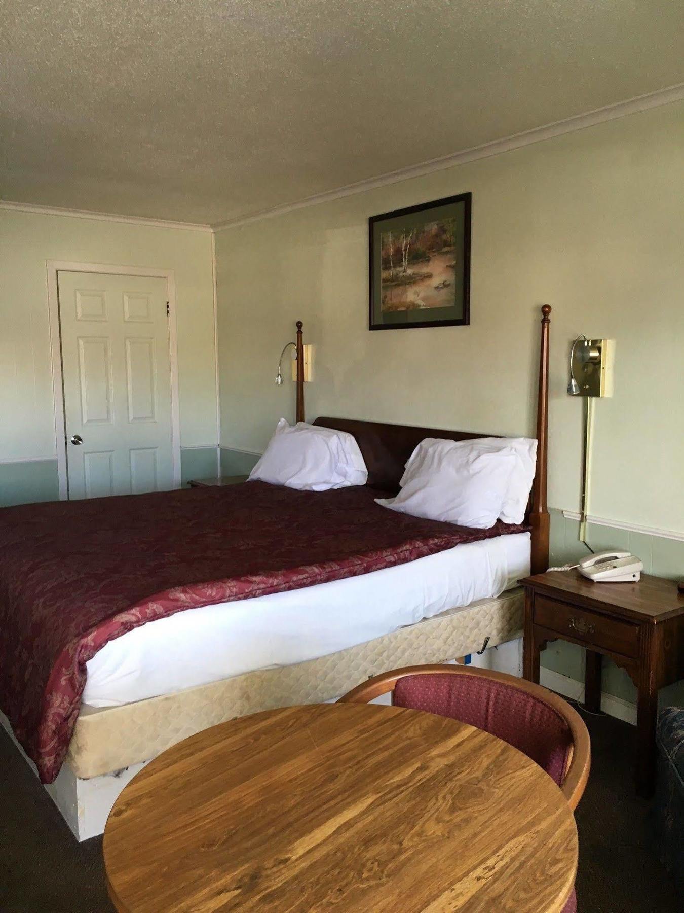 Aristocrat Motor Inn Bolivar エクステリア 写真